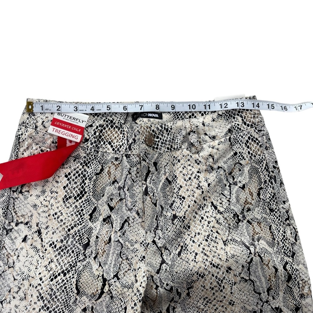 Fashion Nova Butterfly By Maze Women’s S Cream Faux Leather Snake Print Tregging - Picture 5 of 16